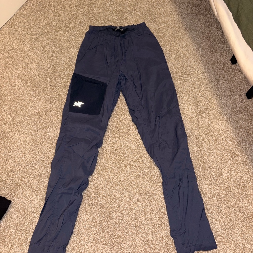Arc'teryx Men's Navy Blue Cargo Pants